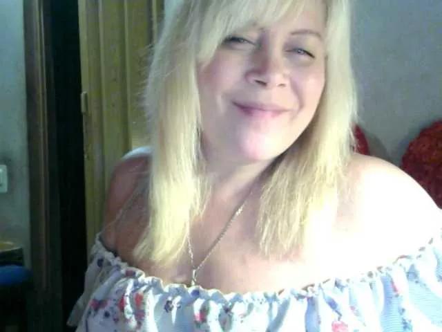 Savan35na on BongaCams