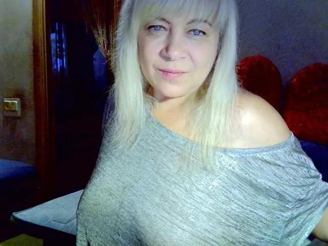 Savan35na on BongaCams