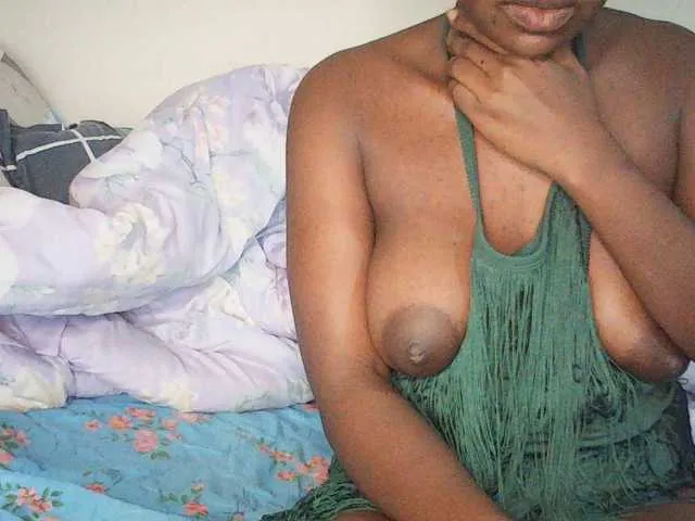 Sexbutt on BongaCams