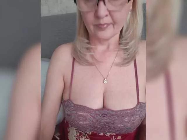 SexiestJess45 on BongaCams 