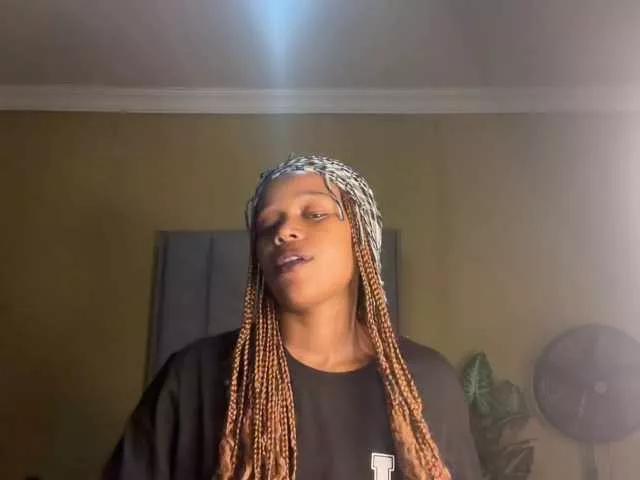 Sexybaddie from BongaCams