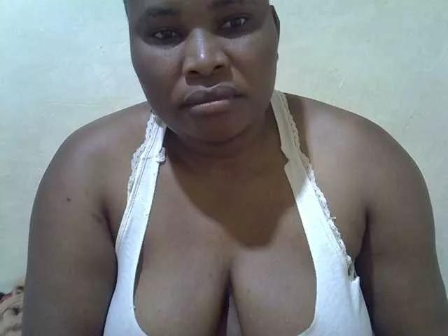 Sexybooty1 on BongaCams