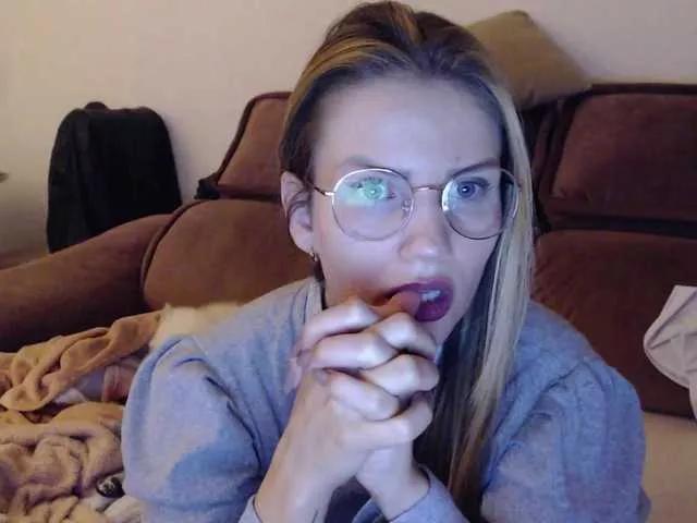 SEXYWHITE on BongaCams 