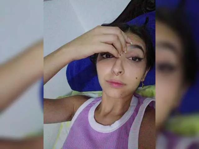 sheylawood on BongaCams 