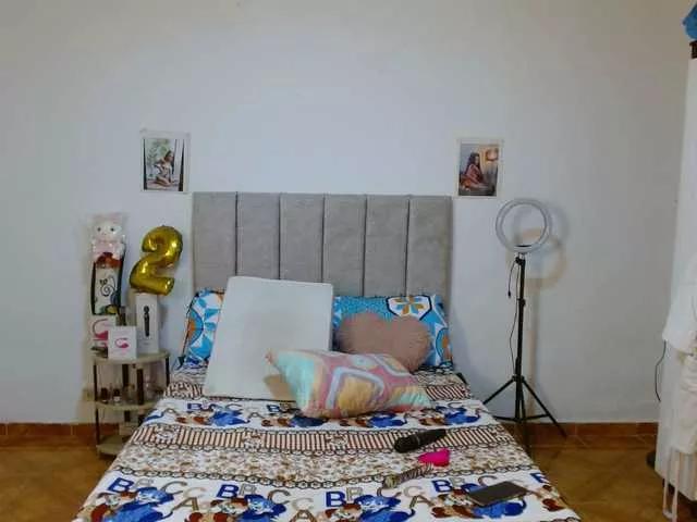 Offline siara-will on BongaCams