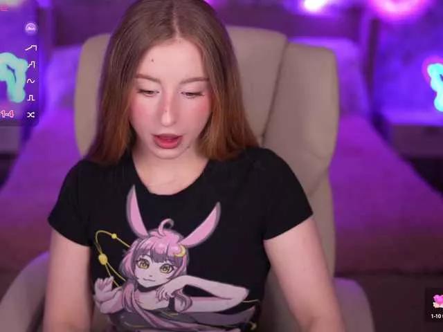 SilverrMoon on BongaCams 