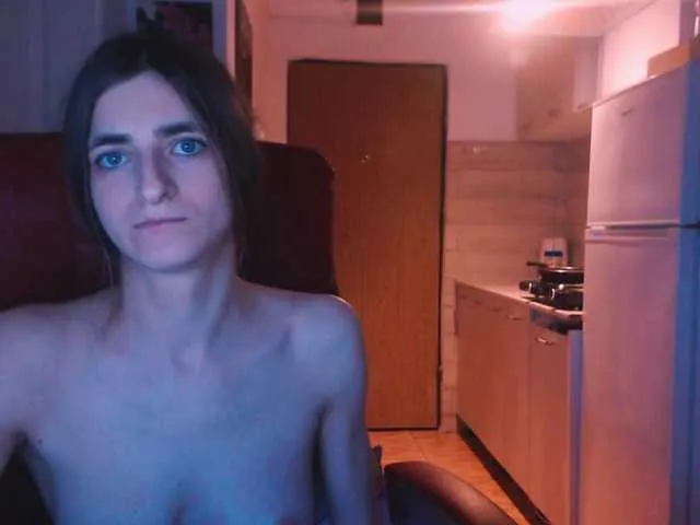 Simyhvn on BongaCams