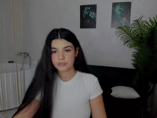 Offline SnowingWinter on BongaCams