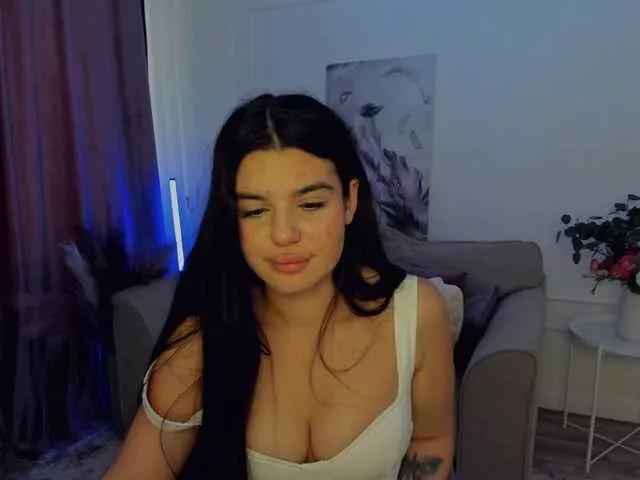 Offline SnowingWinter on BongaCams