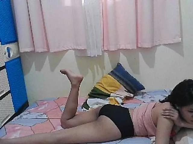 Offline sofia215 on BongaCams