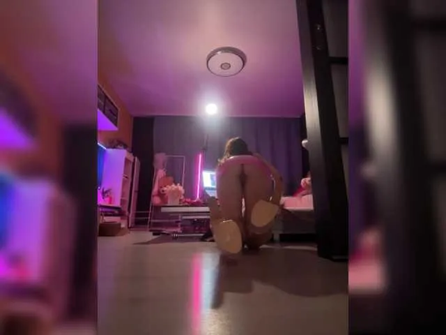 SpaceCouple on BongaCams