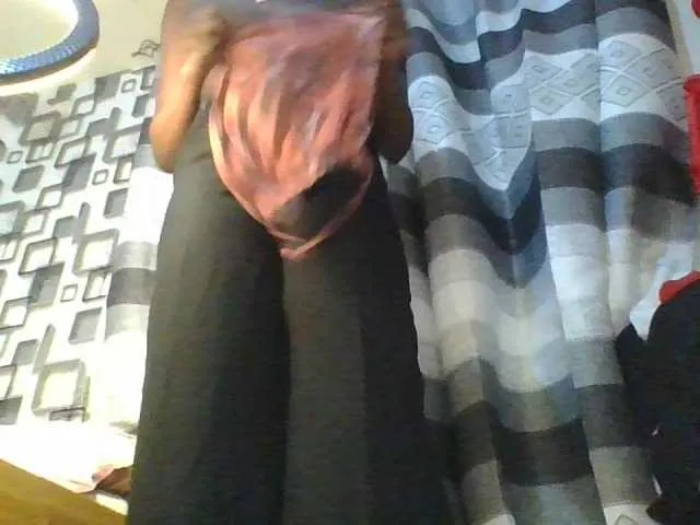 Offline spicey on BongaCams