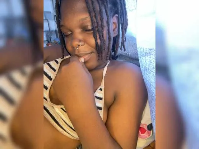 Offline spicey on BongaCams