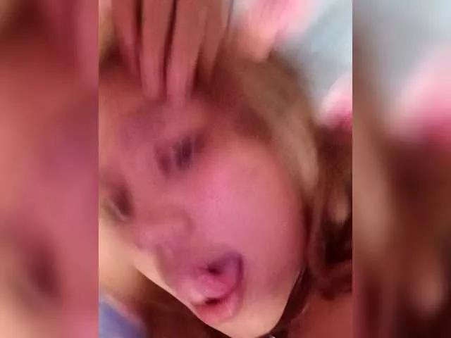 Stefany-John on BongaCams