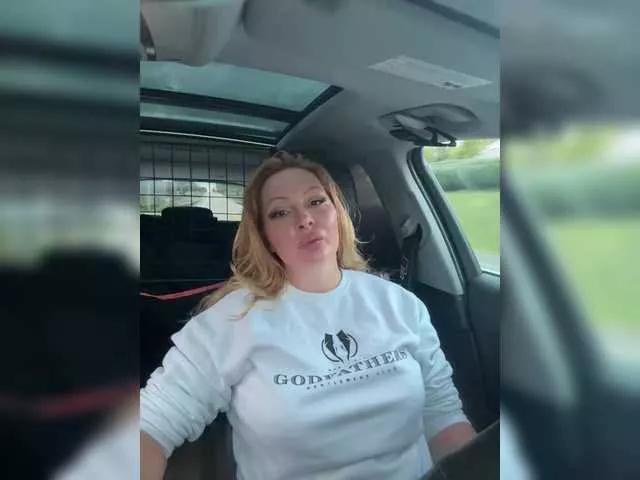sunnywhite on BongaCams 