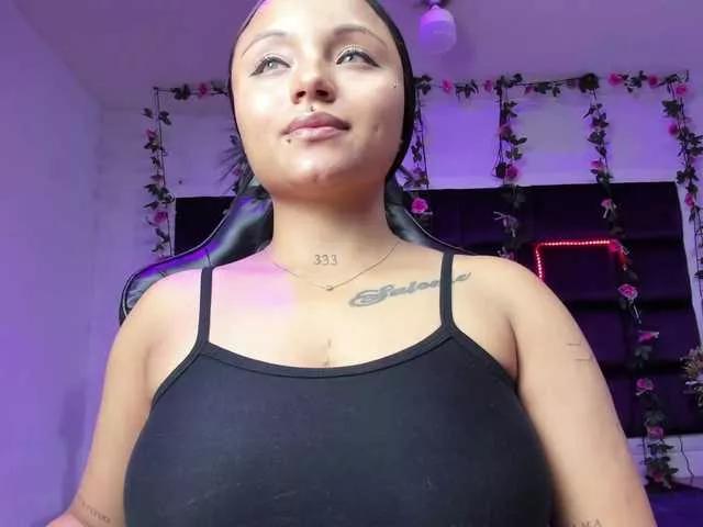 Offline sweelanna on BongaCams