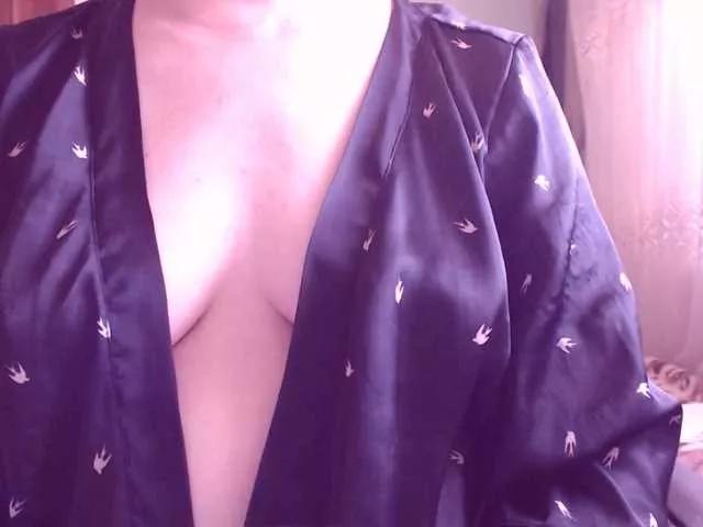 Offline sweetbrunete on BongaCams