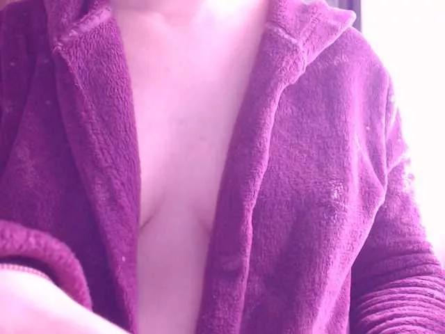 Offline sweetbrunete on BongaCams