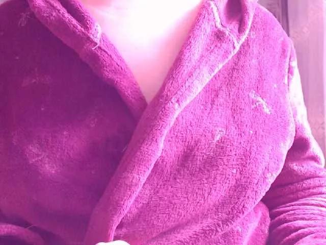 Offline sweetbrunete on BongaCams