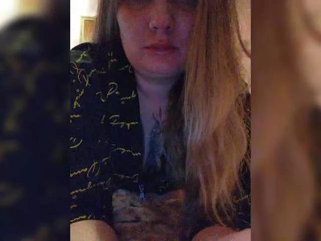 Try Sweetflowera, she wants to masturbate for you Sweetflowera from BongaCams