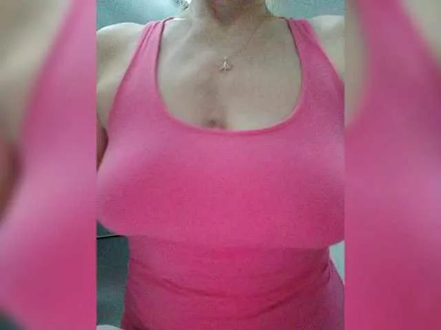 Tata42 on BongaCams 