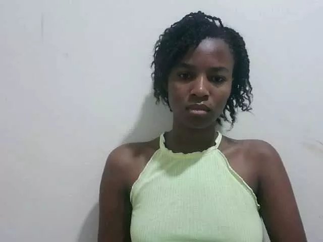 Freechat Tatswee on BongaCams