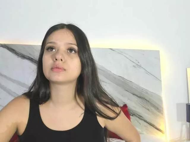 Offline thamiina on BongaCams