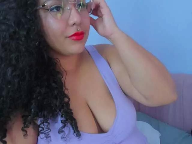 tiffanymiller1 on BongaCams