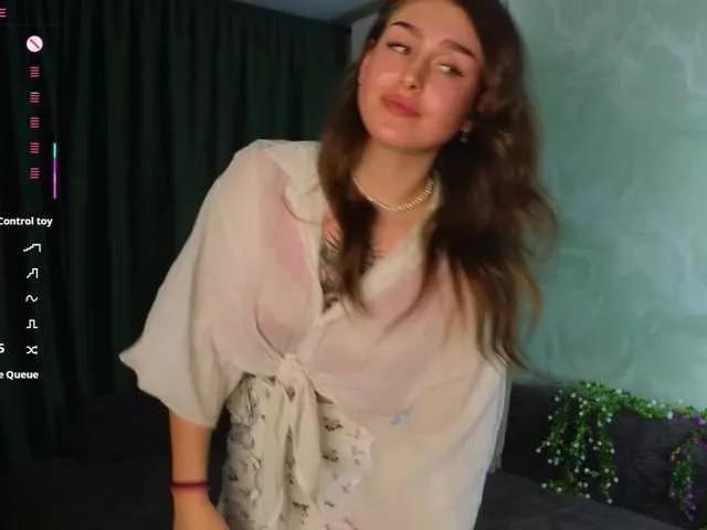 Discover 18 years old TinyMollys from BongaCams TinyMollys from BongaCams