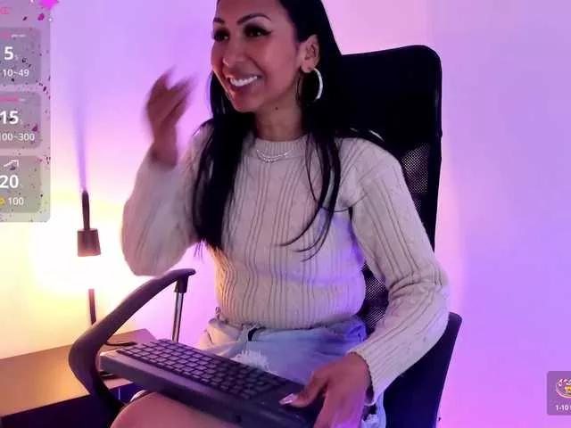 Tracylambo on BongaCams 