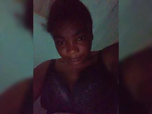 tryciah on BongaCams 