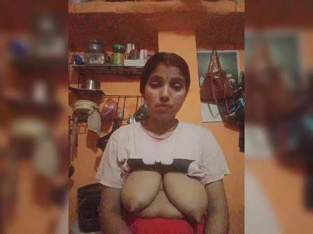 Tunnidelhi on BongaCams 