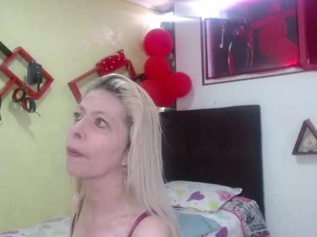 vale-milf on BongaCams 