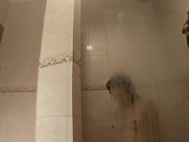 valenseleni96 on BongaCams