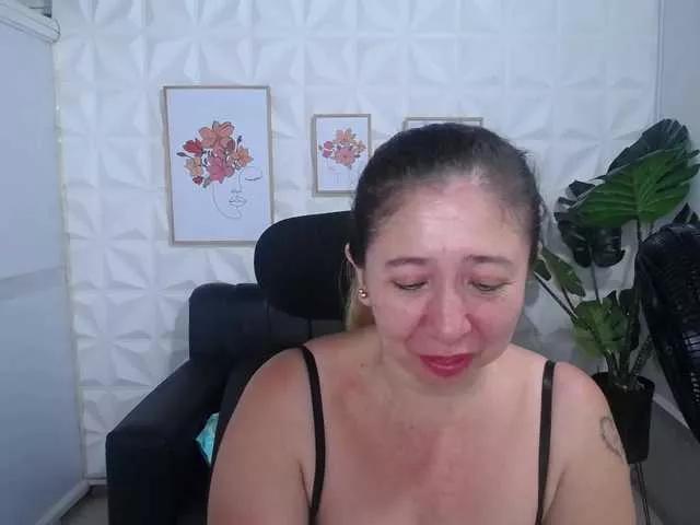 Valentina-mature on BongaCams 