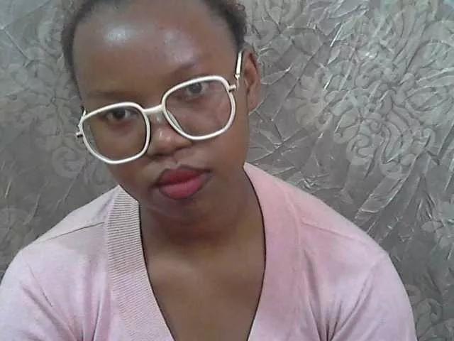 valeria223 on BongaCams