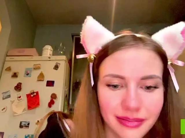 Vikki-Cheese on BongaCams 