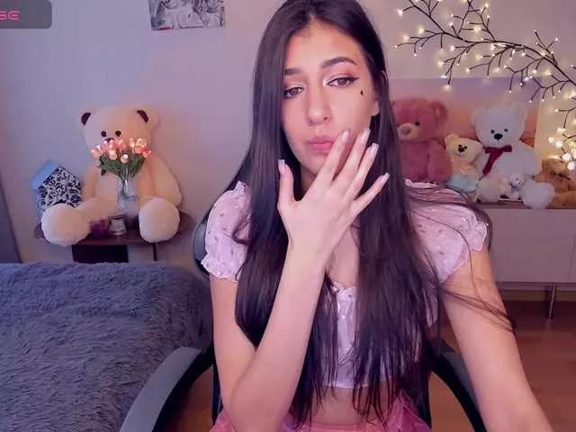 VinnaBelle on BongaCams 