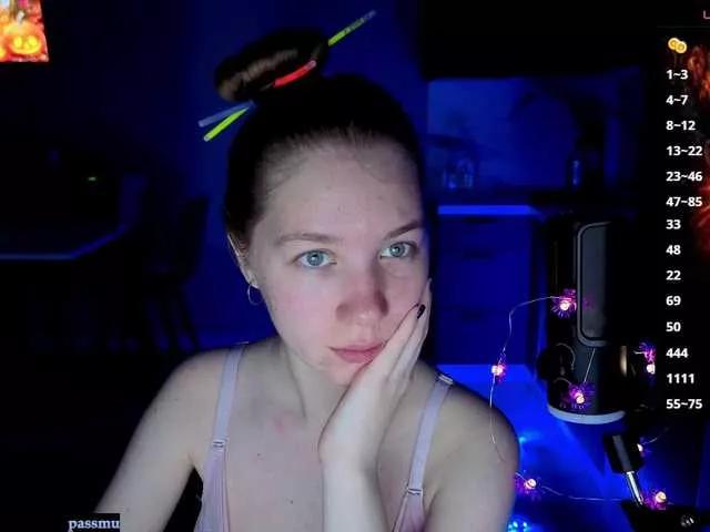 Vita-min-4ik from BongaCams