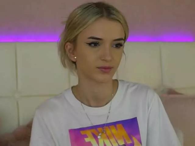 YannaJeen on BongaCams 