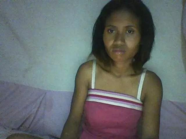 YoungNatie on BongaCams