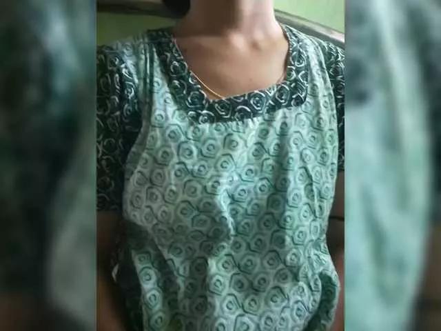 YourAadhya on BongaCams 
