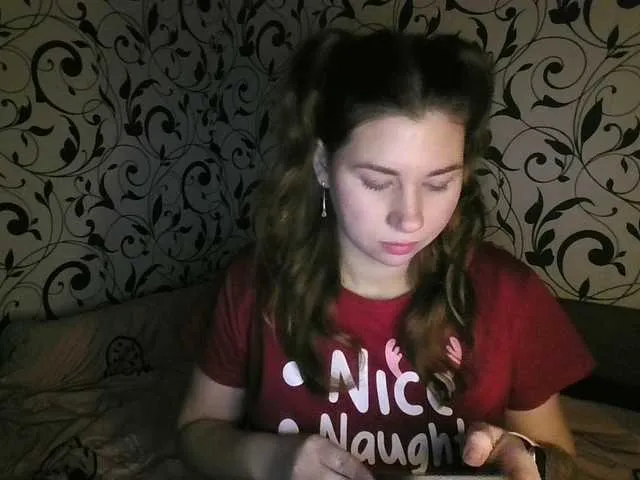Freechat YourEmilie on BongaCams