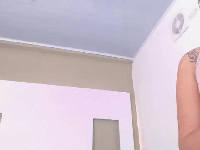 Zaira-Lux on BongaCams