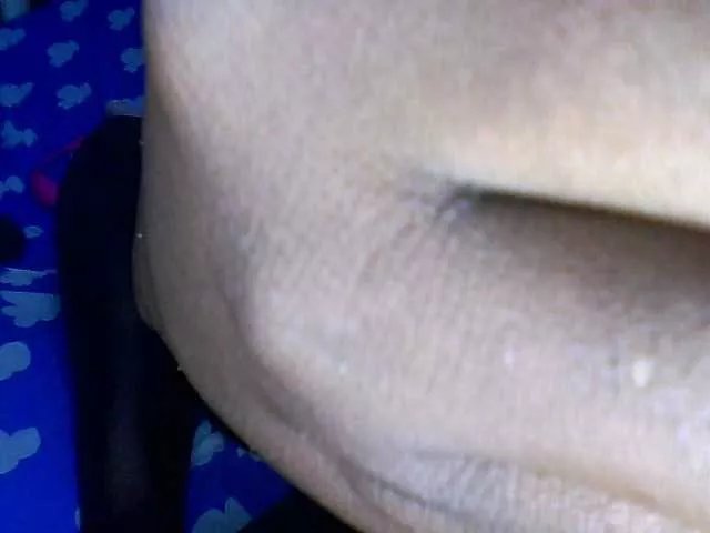 Offline Zoe17 on BongaCams