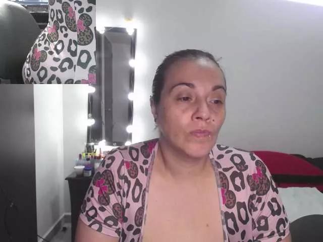 zoedoll on BongaCams 