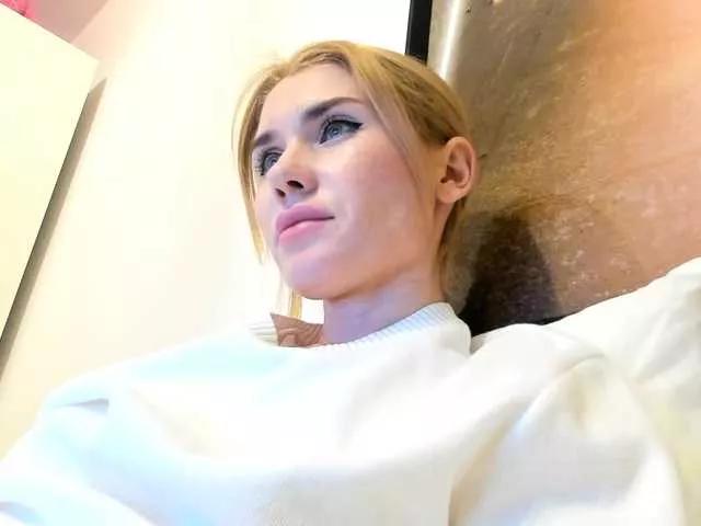 ZoiKissy on BongaCams 