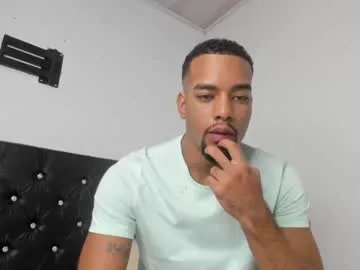 11inchesblackcock on Chaturbate 
