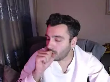 2handsomeman on Chaturbate