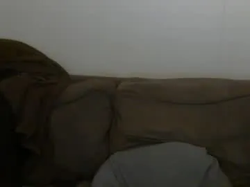 2small4you83 on Chaturbate